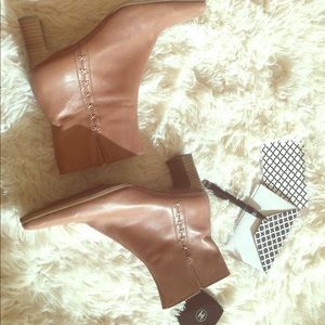 Tan leather Ankle Boots 👢